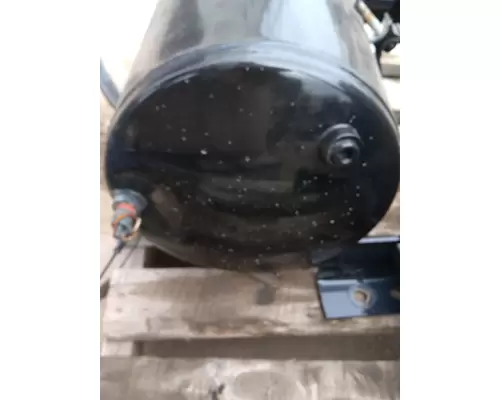 FREIGHTLINER SD108 Air Tanks and Brackets