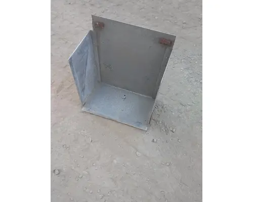 FREIGHTLINER SD108 Battery Box