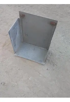 FREIGHTLINER SD108 Battery Box