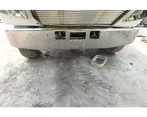 FREIGHTLINER SD122 Bumper Assembly, Front