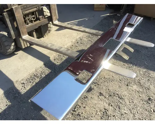 FREIGHTLINER SD BUMPER-COMPLETE