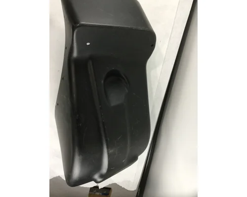 FREIGHTLINER SD FENDER-INNER