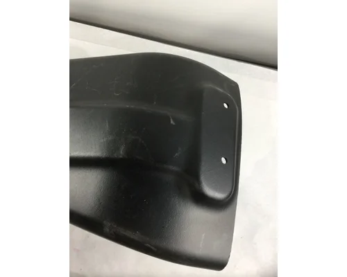 FREIGHTLINER SD FENDER-INNER