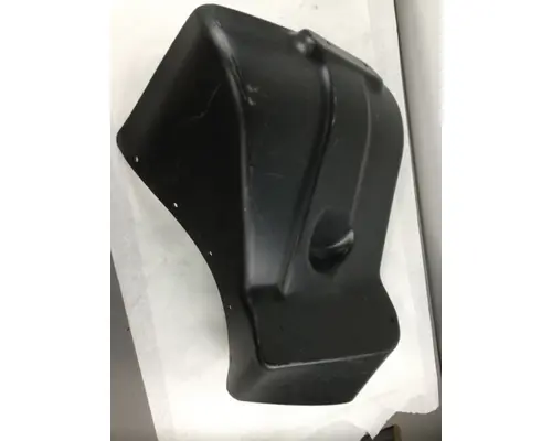 FREIGHTLINER SD FENDER-INNER