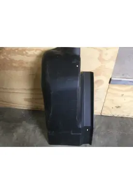 FREIGHTLINER SD FENDER-INNER