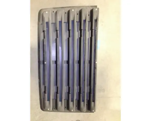FREIGHTLINER SD GRILLE