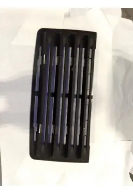 FREIGHTLINER SD GRILLE