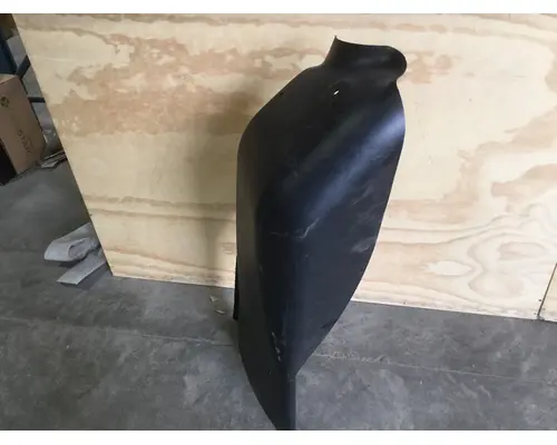 FREIGHTLINER SD INNER FENDER