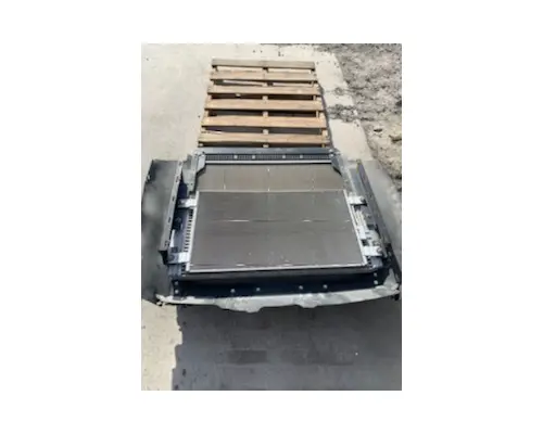 FREIGHTLINER SD RADIATOR ASSEMBLY