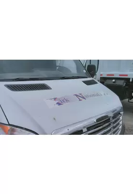 FREIGHTLINER SPRINTER 2500 HOOD