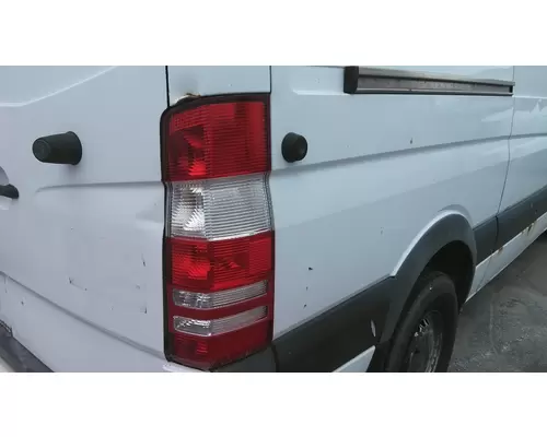 FREIGHTLINER SPRINTER 2500 STOP TURN TAIL LAMP