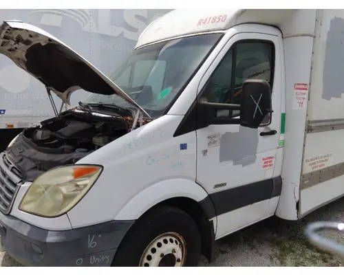 FREIGHTLINER SPRINTER 3500 CAB