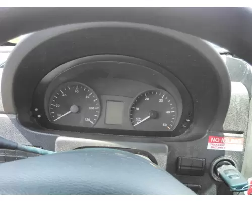 FREIGHTLINER SPRINTER 3500 GAUGE CLUSTER