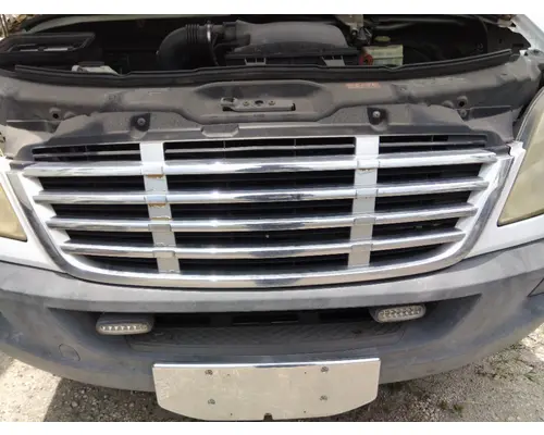 FREIGHTLINER SPRINTER 3500 GRILLE
