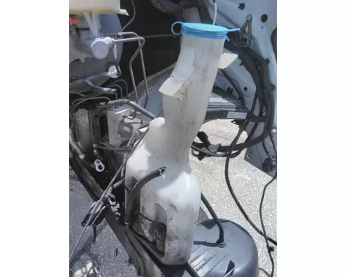 FREIGHTLINER SPRINTER 3500 WINDSHIELD WASHER RESERVOIR