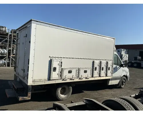 FREIGHTLINER SPRINTER Body  Bed