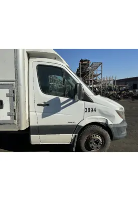 FREIGHTLINER SPRINTER Door Assembly, Front