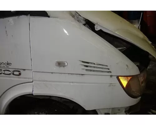 FREIGHTLINER SPRINTER Fender