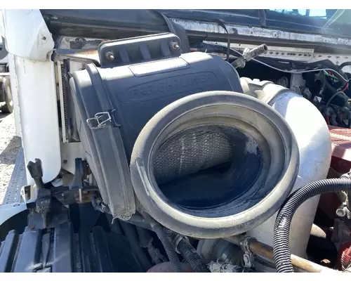 FREIGHTLINER ST120 Air Cleaner