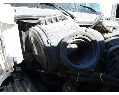 FREIGHTLINER ST120 Air Cleaner