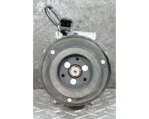 FREIGHTLINER ST120 Air Conditioner Compressor