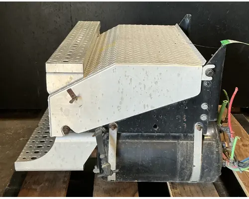 FREIGHTLINER ST120 Battery BoxTray