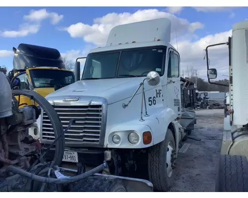 FREIGHTLINER ST120 Cab