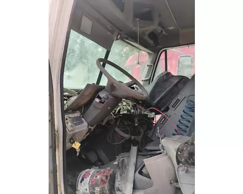 FREIGHTLINER ST120 Cab