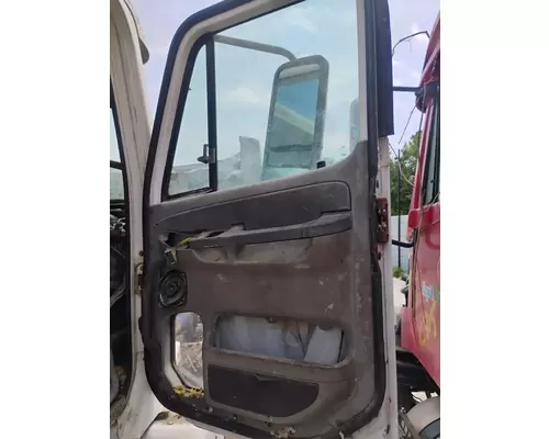FREIGHTLINER ST120 Cab