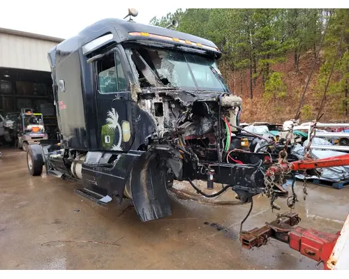 FREIGHTLINER ST120 Complete Vehicle