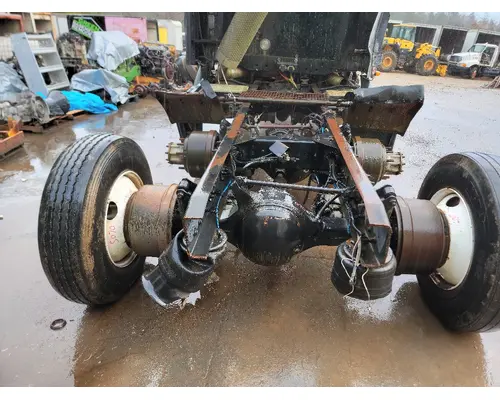 FREIGHTLINER ST120 Complete Vehicle