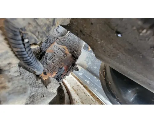 FREIGHTLINER ST120 Complete Vehicle