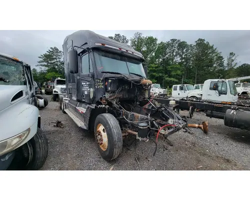 FREIGHTLINER ST120 Complete Vehicle