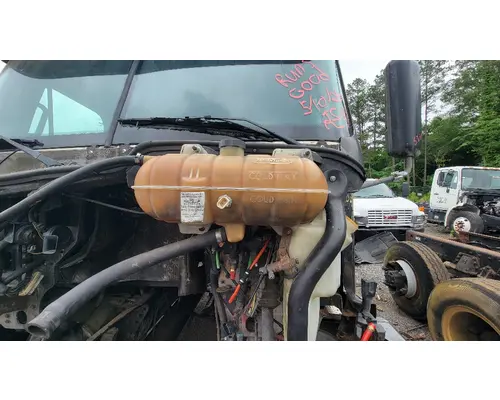 FREIGHTLINER ST120 Complete Vehicle