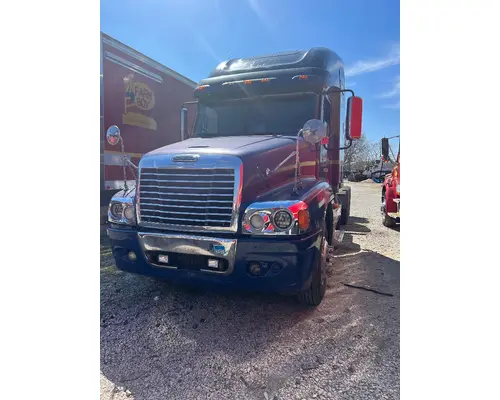 FREIGHTLINER ST120 Complete Vehicle