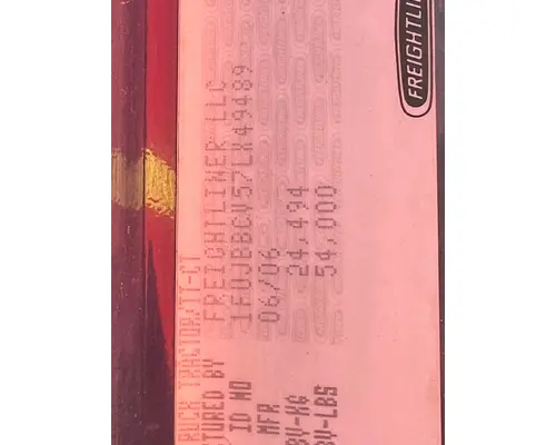 FREIGHTLINER ST120 Complete Vehicle