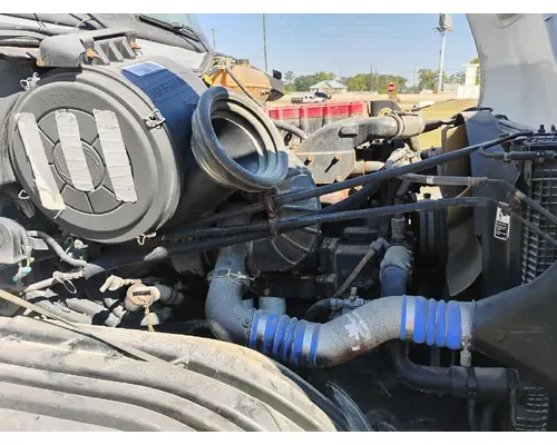 FREIGHTLINER ST120 Complete Vehicle