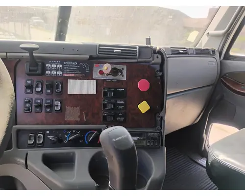 FREIGHTLINER ST120 Complete Vehicle