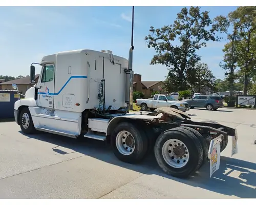 FREIGHTLINER ST120 Complete Vehicle