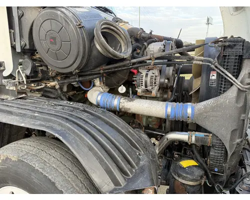 FREIGHTLINER ST120 Complete Vehicle