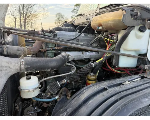 FREIGHTLINER ST120 Complete Vehicle