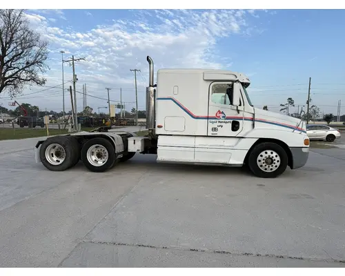FREIGHTLINER ST120 Complete Vehicle