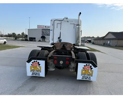 FREIGHTLINER ST120 Complete Vehicle