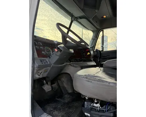 FREIGHTLINER ST120 Complete Vehicle