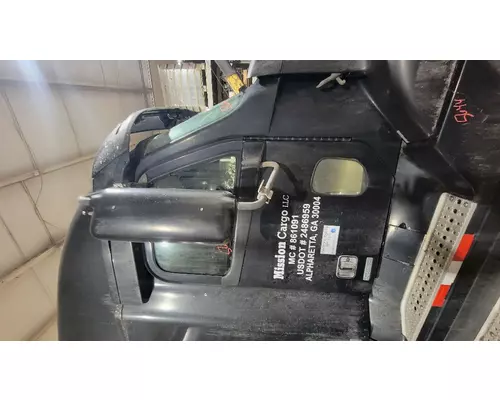 FREIGHTLINER ST120 Door Assembly, Front