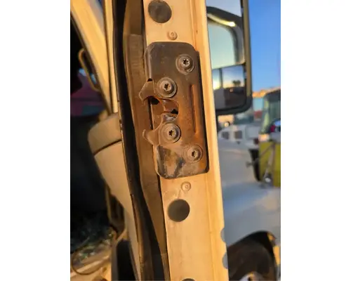 FREIGHTLINER ST120 Door Assembly, Front