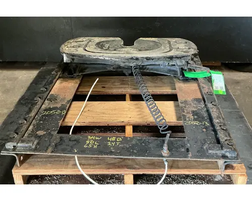 FREIGHTLINER ST120 Fifth Wheel