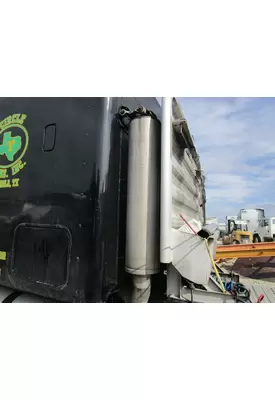 FREIGHTLINER ST120 Muffler