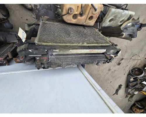 FREIGHTLINER ST120 Radiator