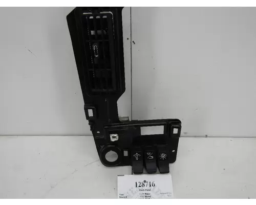 FREIGHTLINER T680 Dash Panel